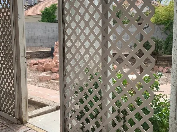 6361 Carmen Blvd, Las Vegas, NV 89108