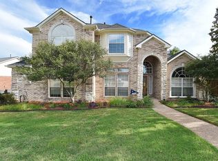 1802 Regent Ct, Corinth, TX 76210