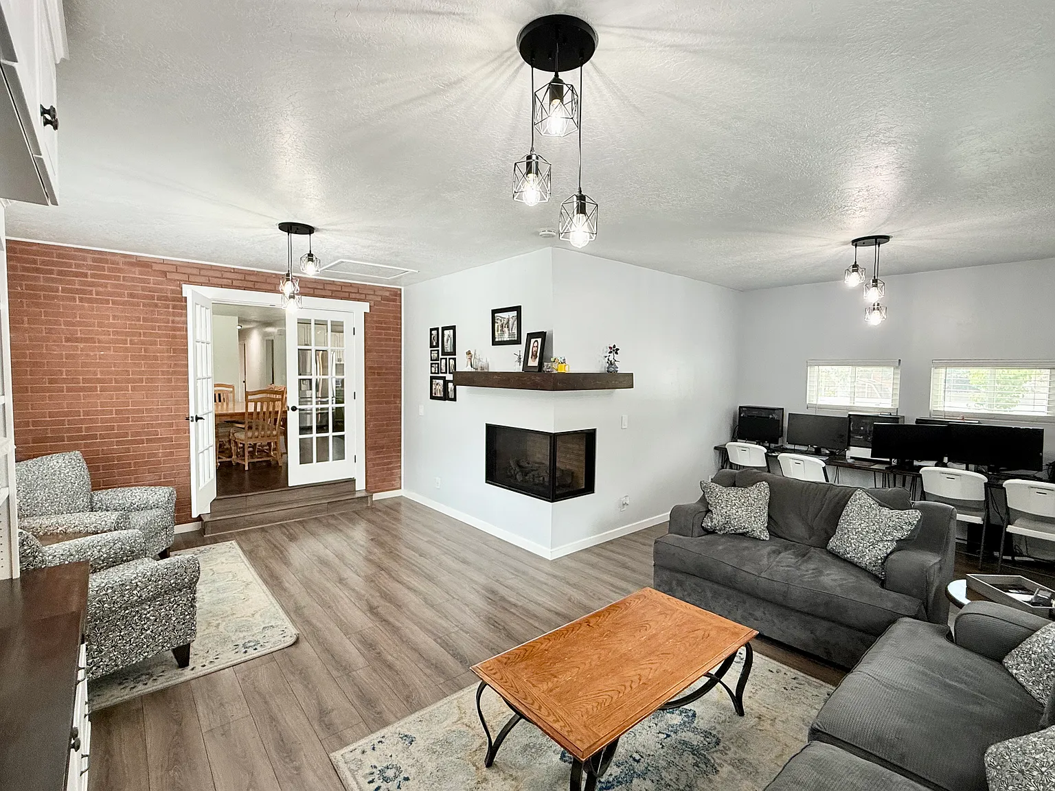 3 bed, 1629 sqft, $2,095 — Photo 2