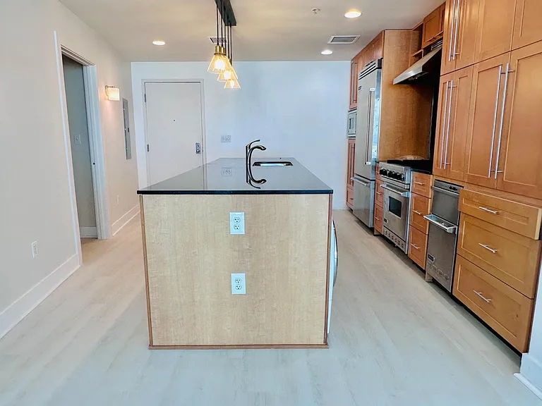 1208 E Kennedy Blvd #918 — Photo 6