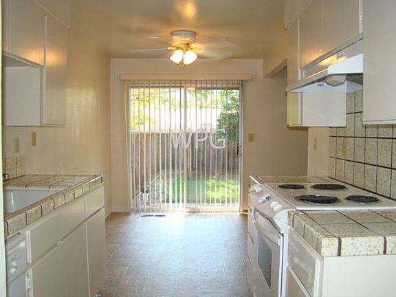 5th image of 15114 Lynn Ave