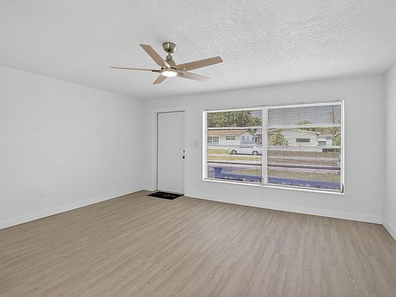 5th image of 6820 NW 29th Court