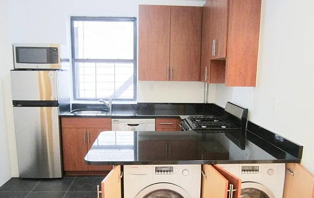 Rented by Bold New York | media 9