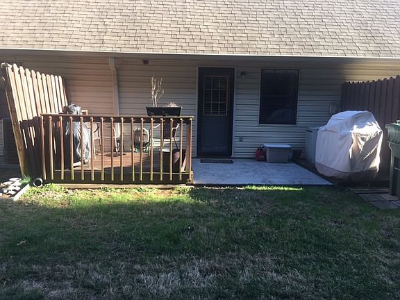 5th image of 917 Chip Cove Ln