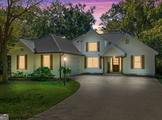 1680 Leguin Mill Rd, Locust Grove, GA 30248