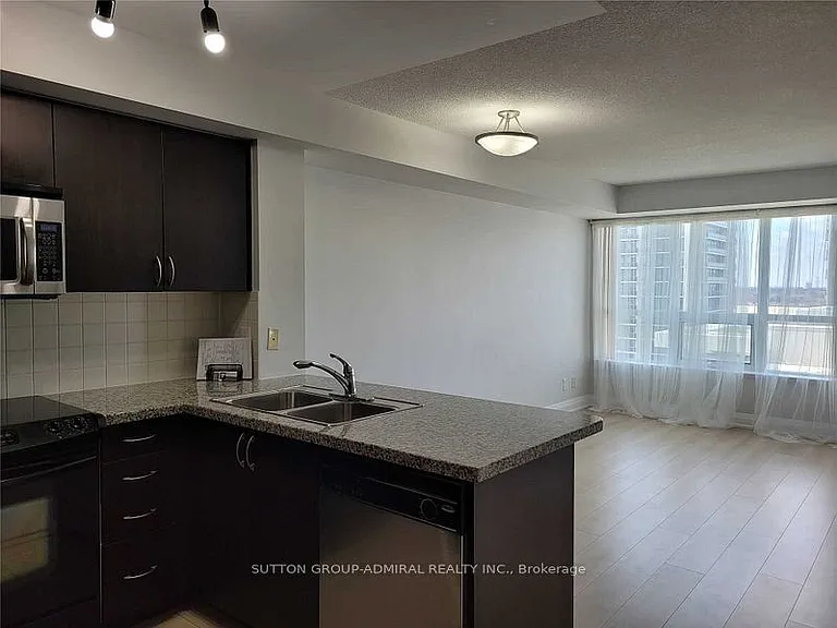 20 N Park Rd #809 — Photo 3