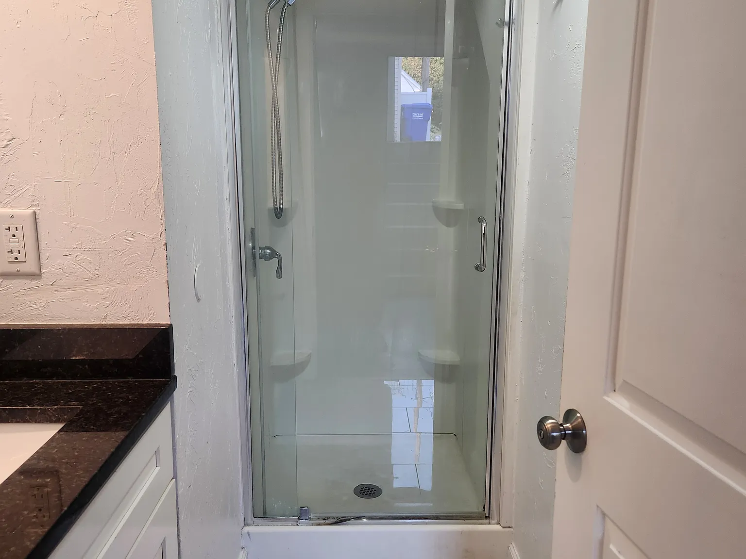 2 bed, $2,000 — Photo 2