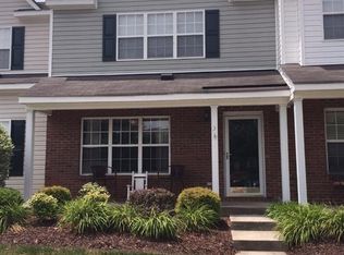 3 Meadow Crossing Ct, Greensboro, NC 27410