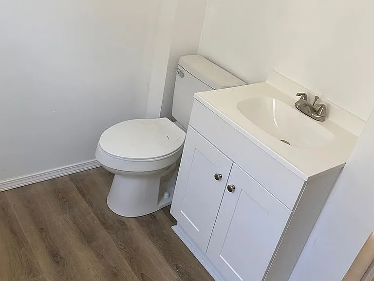 708 N Mulberry St — Photo 13