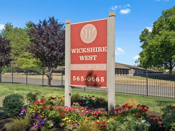 Wickshire West Apartments