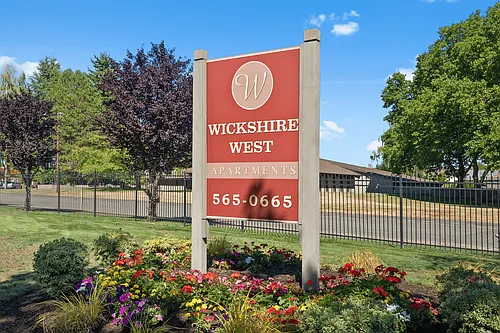 Wickshire West Apartments Photo 1
