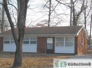 5419 Ripple Ln, Louisville, KY 40218