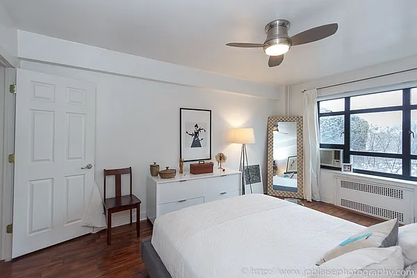 Rented by Luminous Realty | media 3