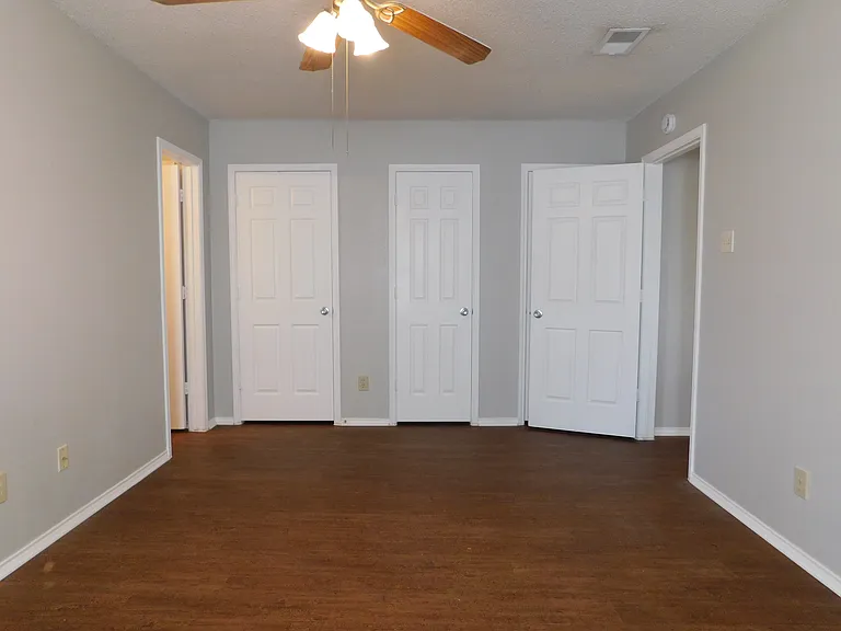 2214 Bernard St #2214 — Photo 7
