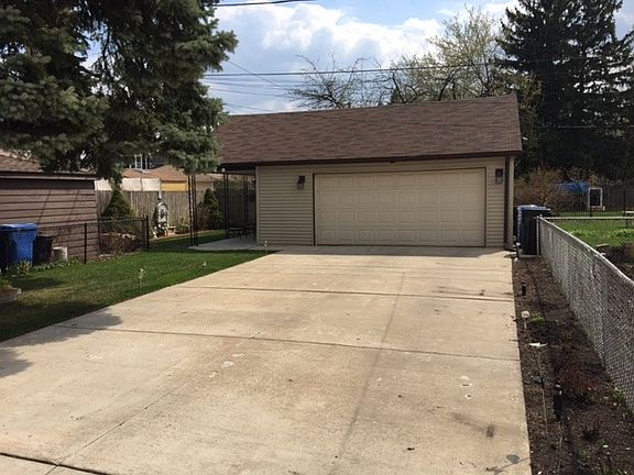4th image of 6317 W Berteau Ave