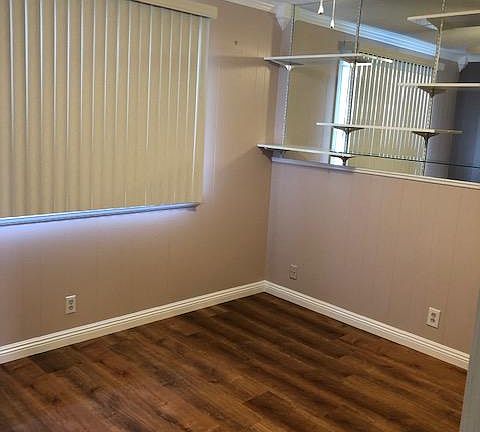 5th image of 1419 Luning Dr