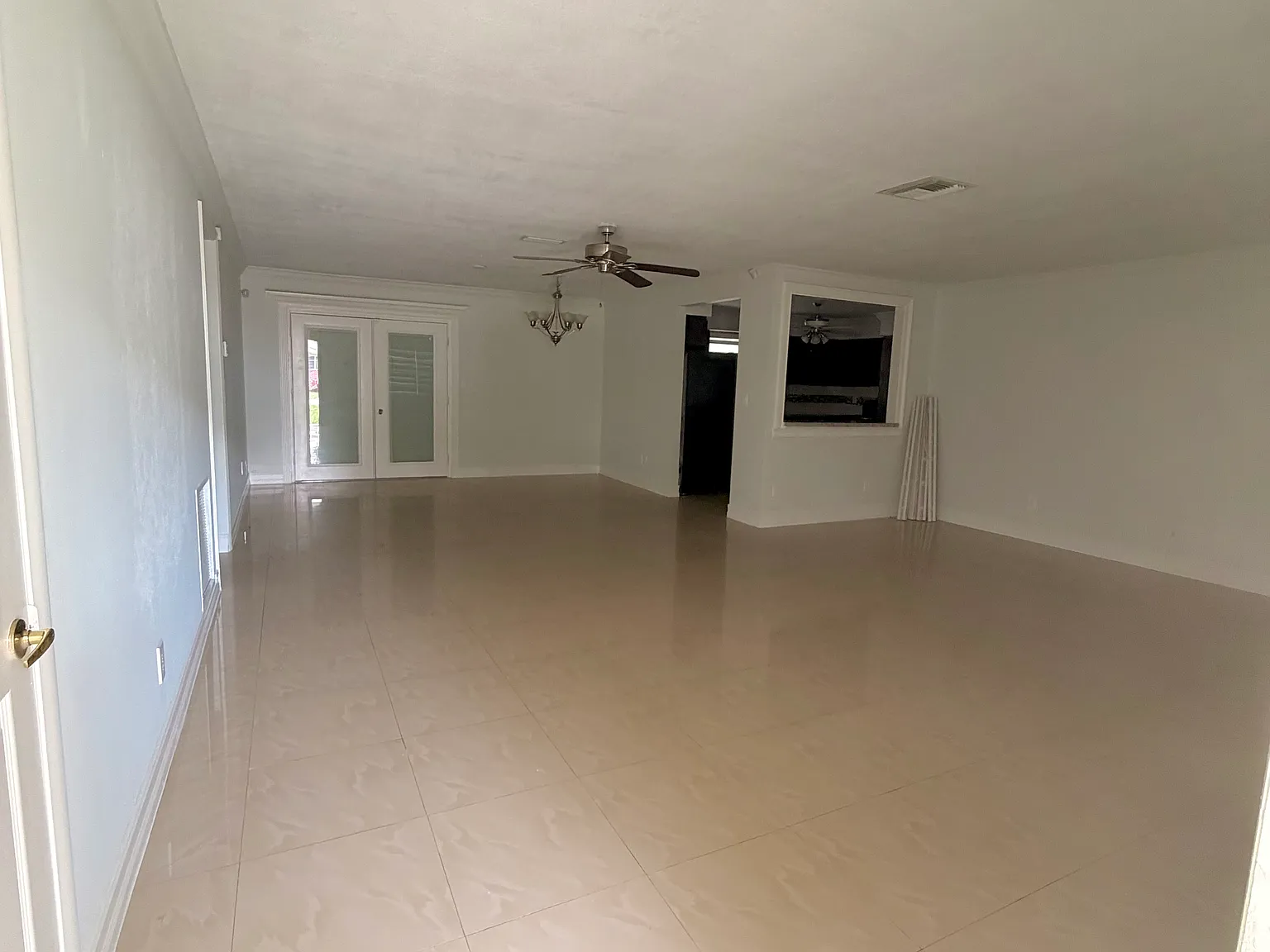 3 bed, 1768 sqft, $2,200 — Photo 3