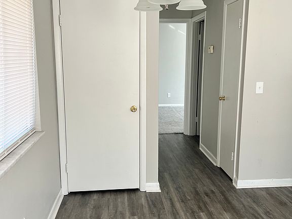 5th image of 4548 Croftshire Dr