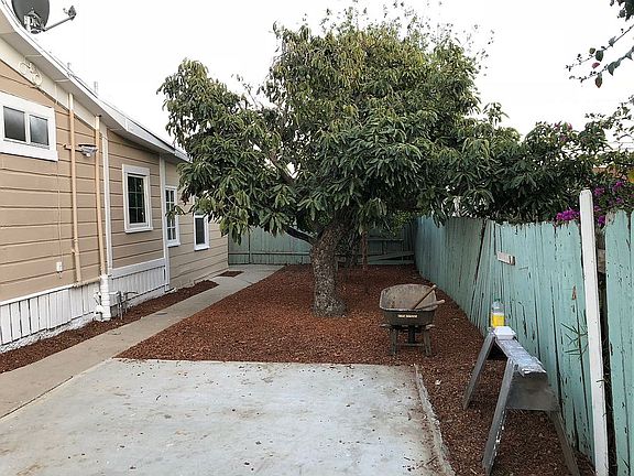 5th image of 11280 Nardo St