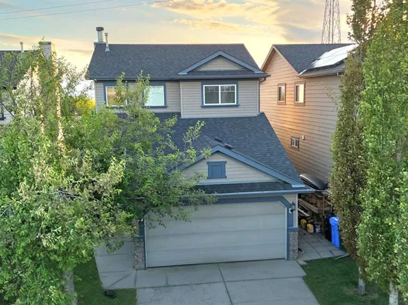 13 E Tuscany Ridge Mews NW, Calgary, AB T3L 3B7