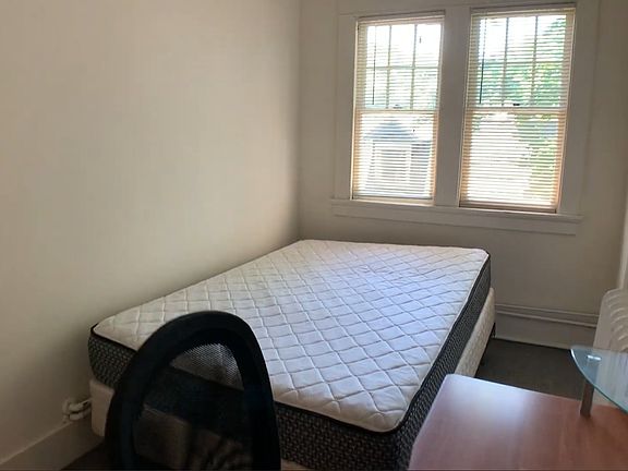 4th image of 109 Dewitt Pl #10601330