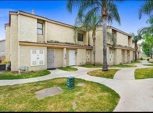 936 E Fairway Dr, Colton, CA 92324