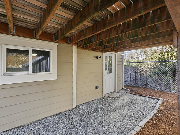 3557 S Hudson St — Photo 27