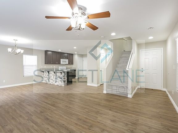 4th image of 7948 Bliss Hill Ct