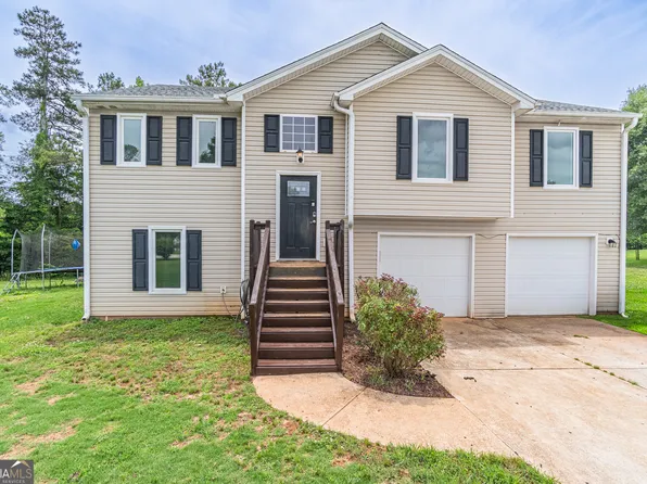 322 Royal Oaks Dr, Winder, GA 30680
