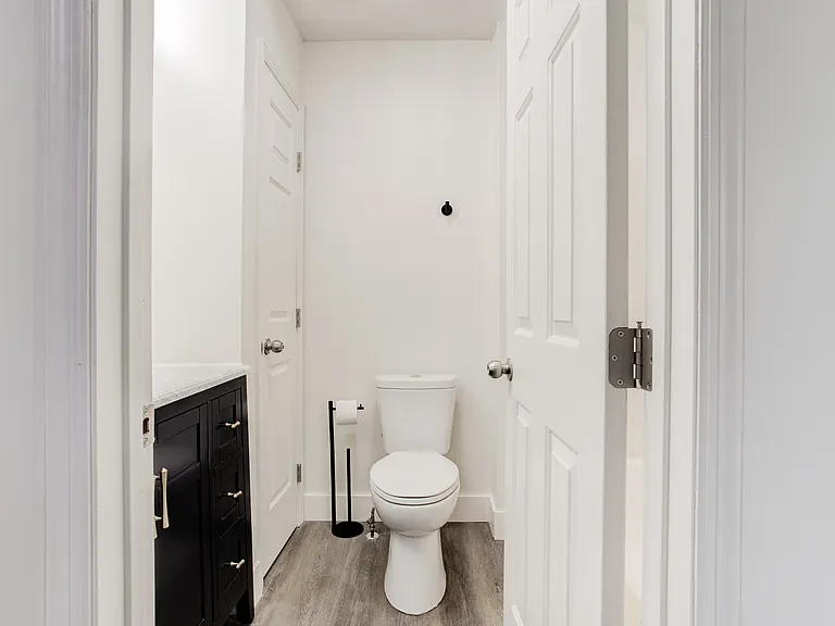 165 Westhaven Dr — Photo 14