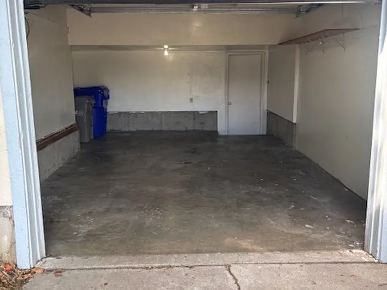 618-20 S Century Ct — Photo 8