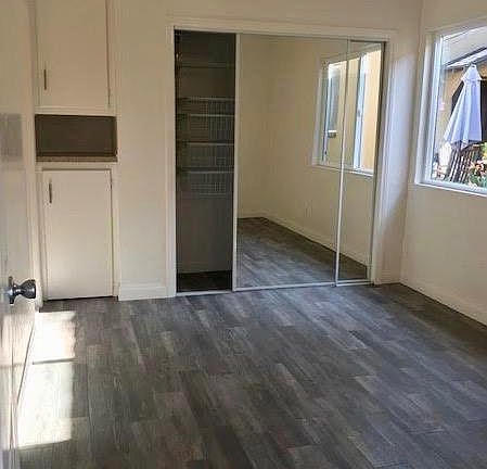 4th image of 4942 Coronado Ave