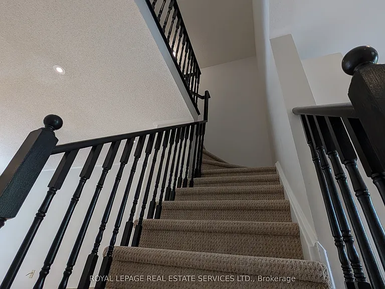 19 Skeens Ln #2 — Photo 9