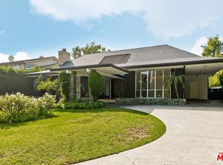 719 N Bedford Dr, Beverly Hills, CA 90210