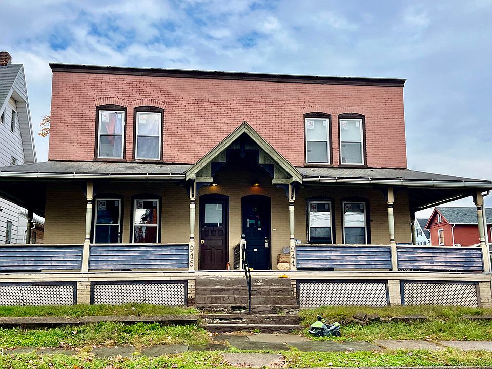 1st image of 944-946 Memorial Avenue