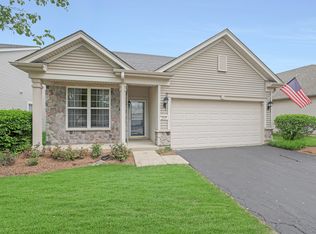 2628 Venetian Ln, Elgin, IL 60124