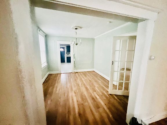 3rd image of 545 Liberty St Floor 1