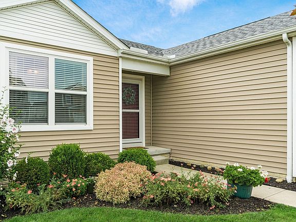 3rd image of 350 Glen Crossing Dr