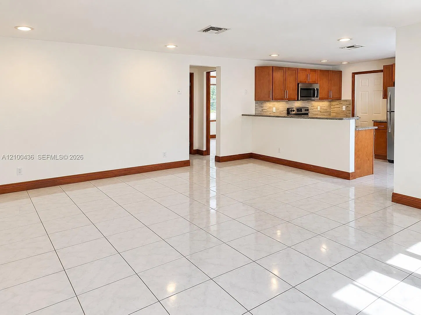 2 bed, 1.0 bath, $2,700 — Photo 2