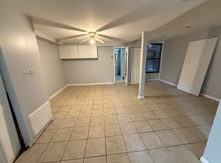 925 S Laflin St #R, Chicago, IL 60607
