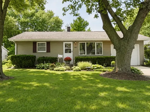 1741 Seaman Ave, Dekalb, IL 60115