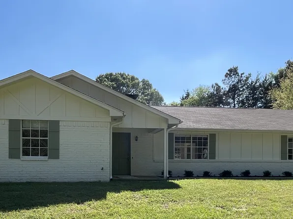 15021 Hillview Rd, Tyler, TX 75703