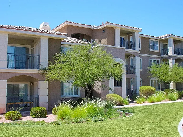 Avalon at Seven Hills — Photo 34