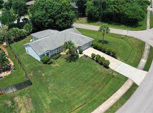 1498 Bevan Dr, Sebastian, FL 32958