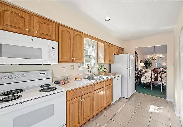 103 Paddock Ln — Photo 7