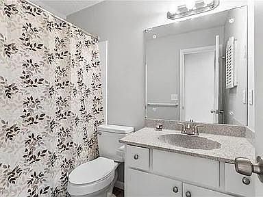 5th image of 8627 Countryshire Ln