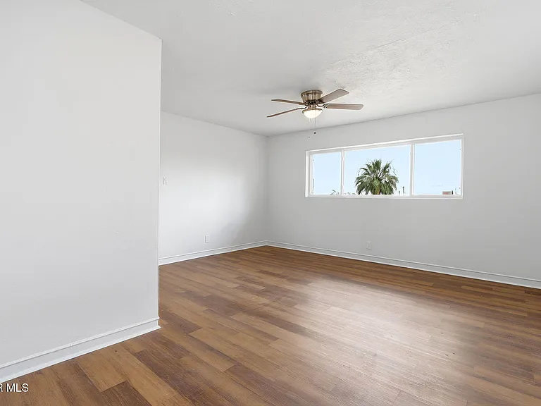 2413 Copper Ave #A — Photo 8
