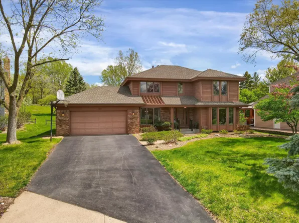 1920 Nature View Ln, West Saint Paul, MN 55118