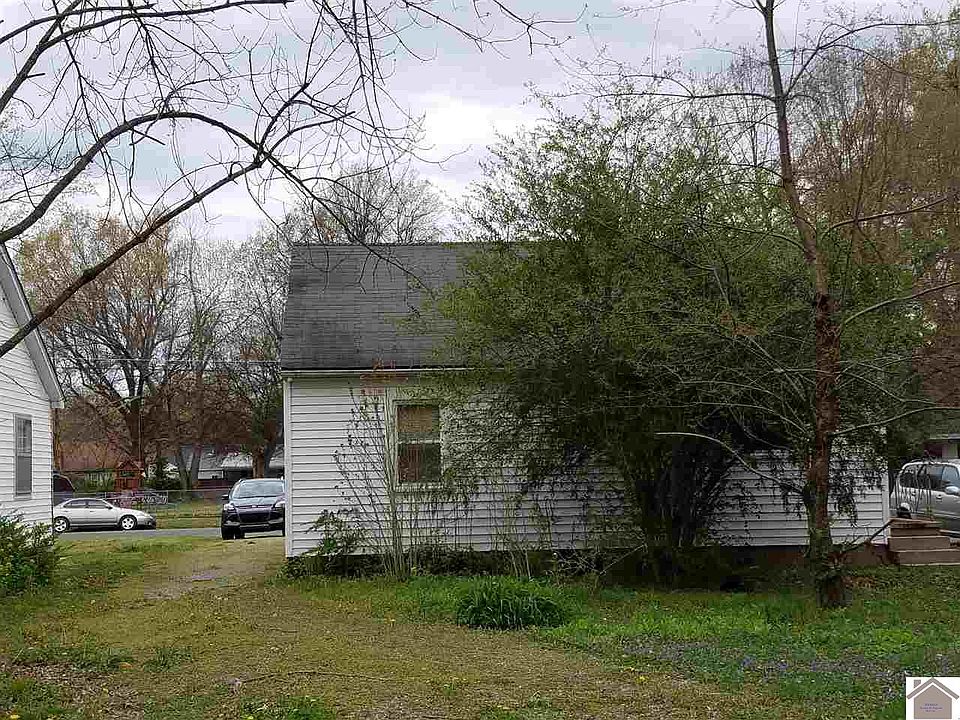 2nd image of 826 N 25th St