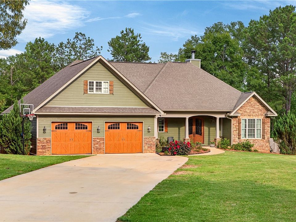 1st image of 552 Lee Road 260